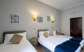 Portafortuna GUESTHOUSE - close to COLOSSEUM